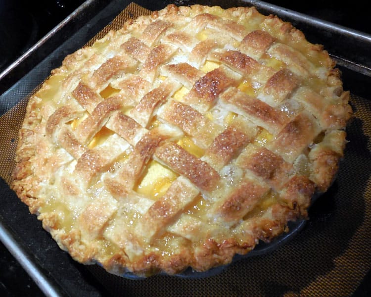 Classic Peach Pie with a Small Twist – Recipe