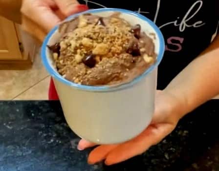 Making Herbalife Mug Cake