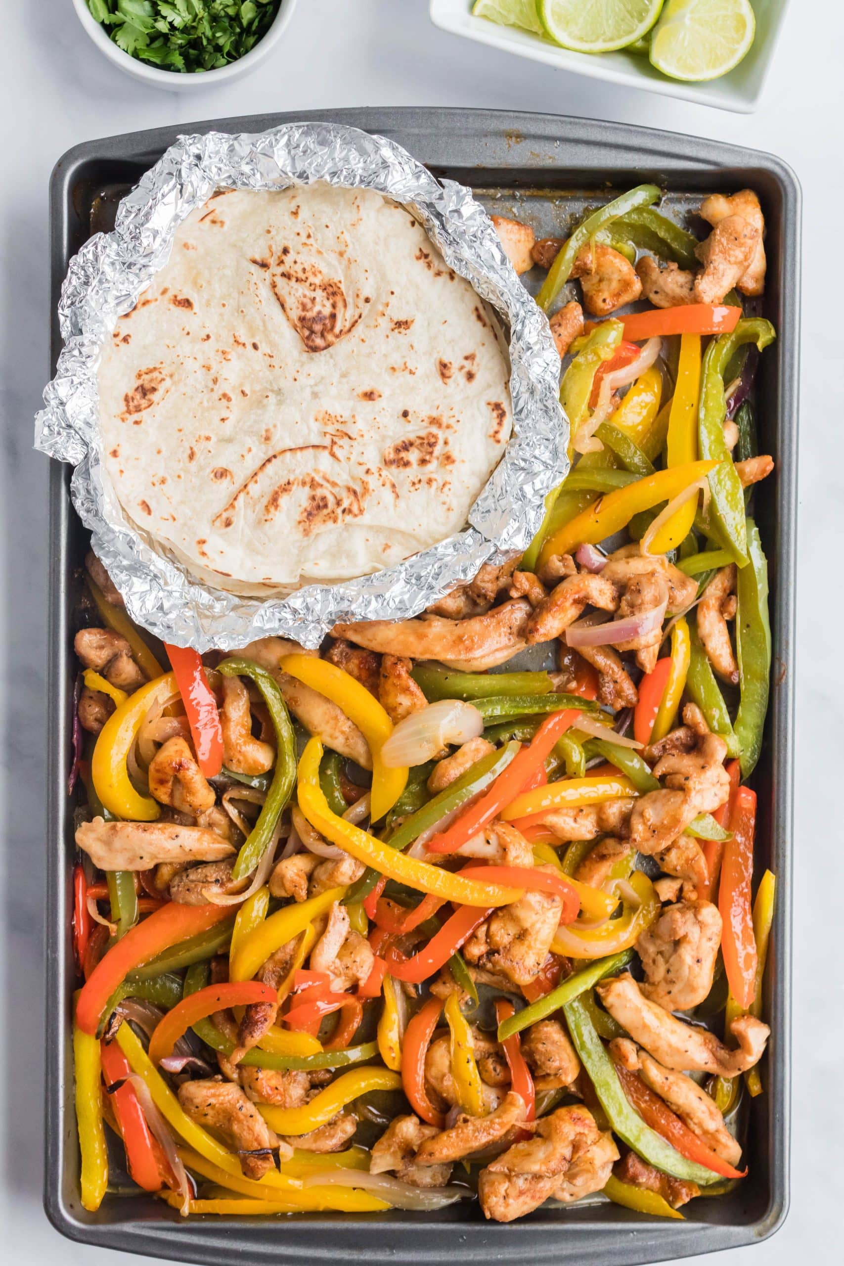 sheet pan chicken fajitas