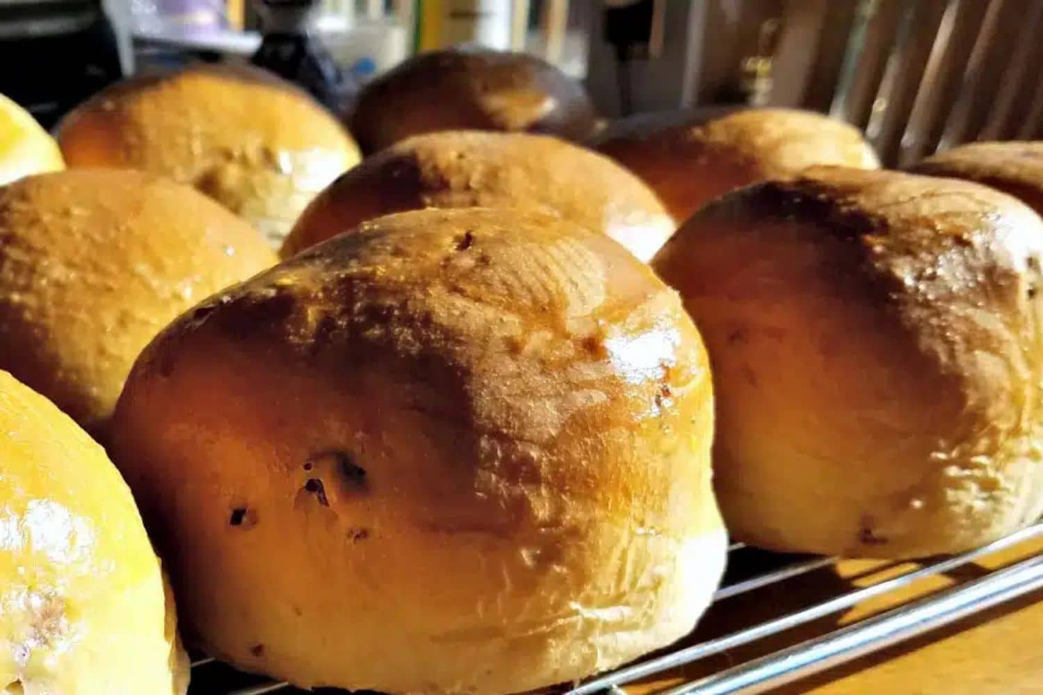 How to Make Bread Bowls – Cheesy Bacon Bread Bowl Recipe