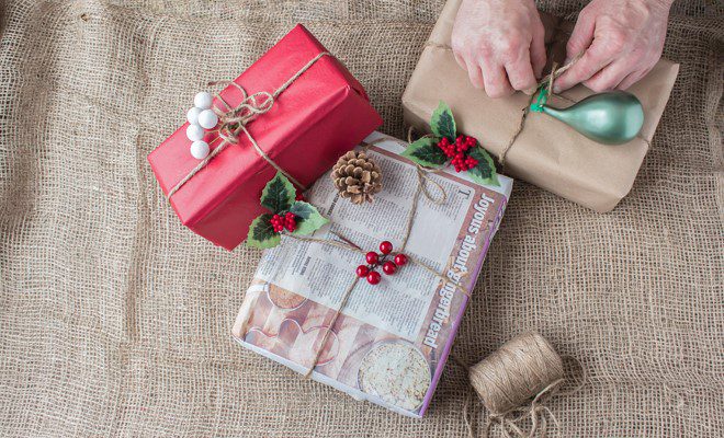 More than 51 Christmas decoration ideas with recycled materials