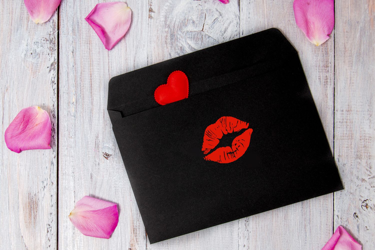 Practical Advice for Choosing the Perfect Valentine’s Day Gift for Him