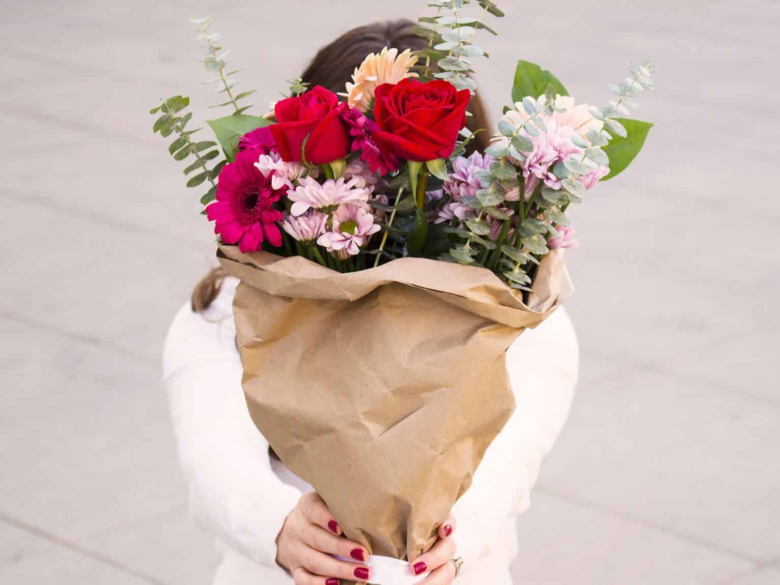 What to Do with Dead Flowers After Valentines Day