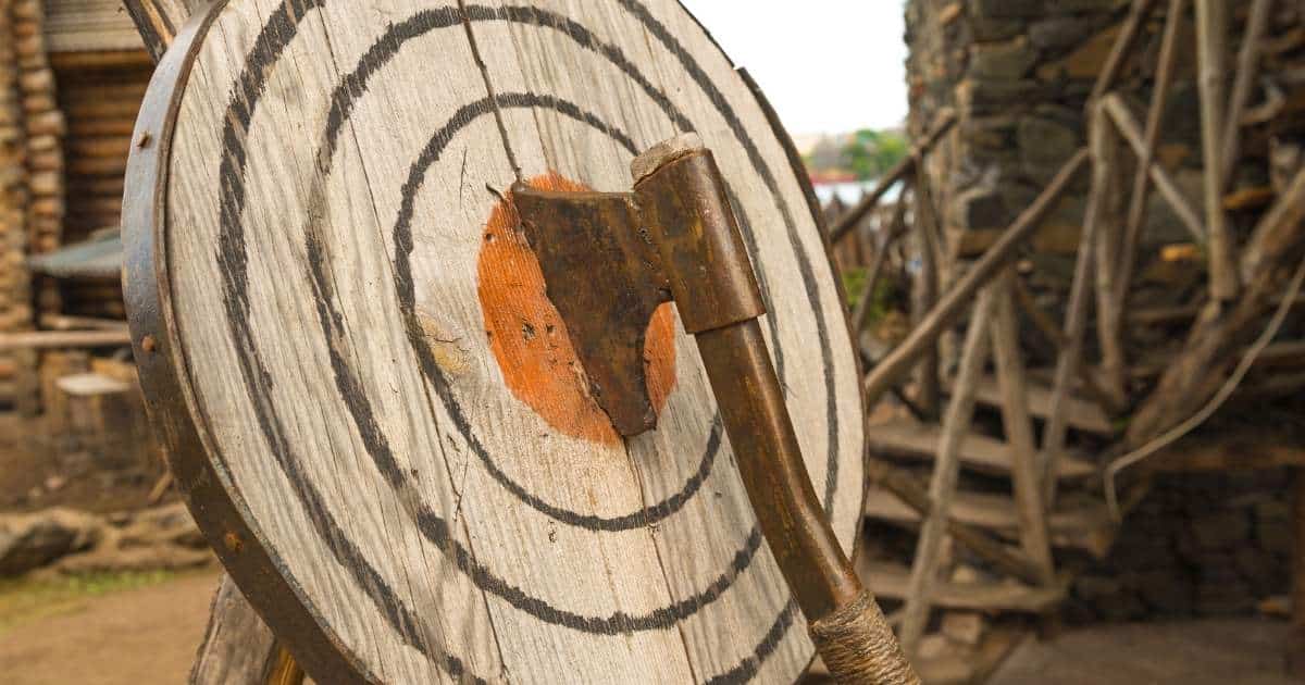 axe throwing gift experience gift idea for a man