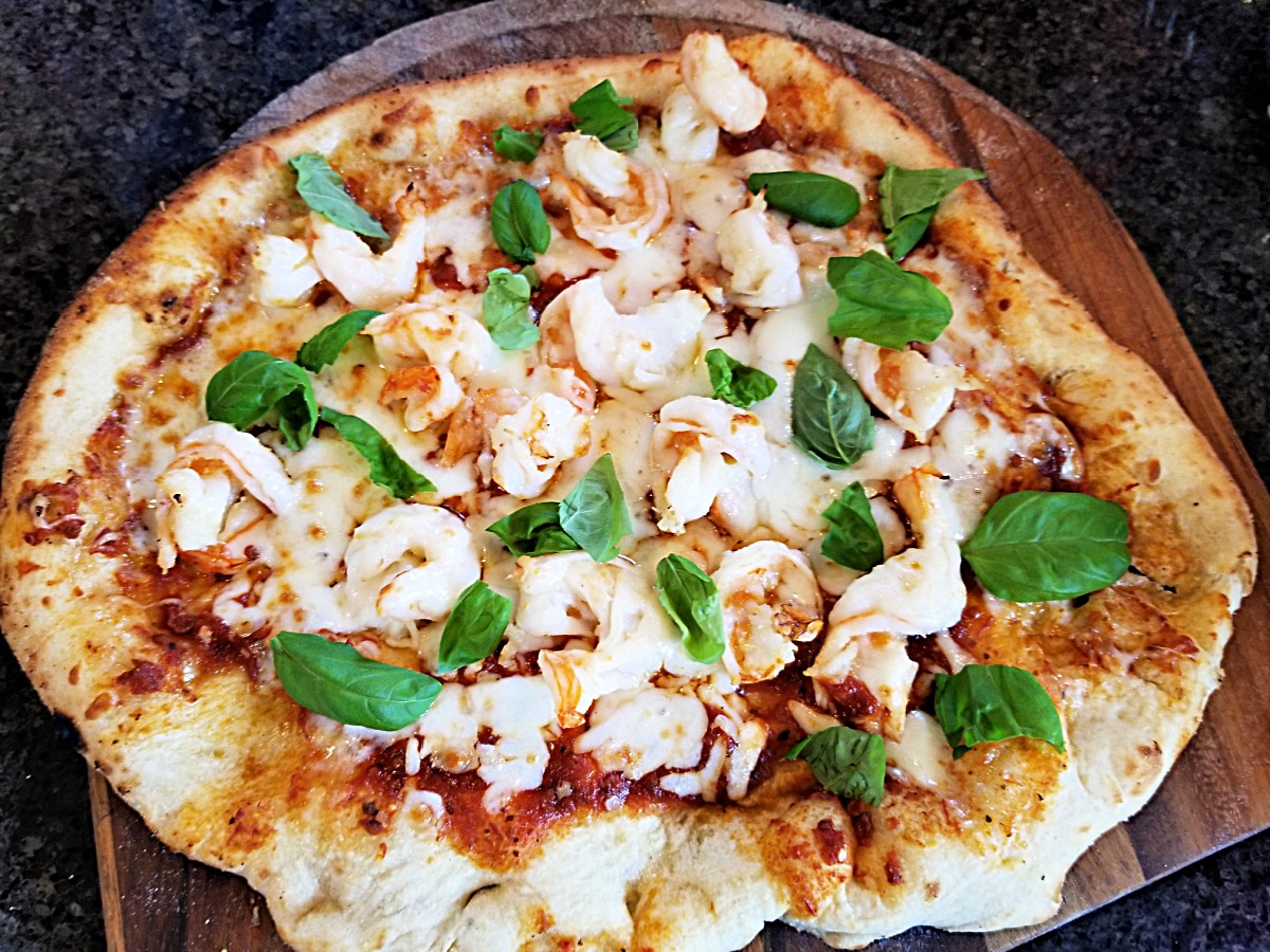 garlic shrimp pizza