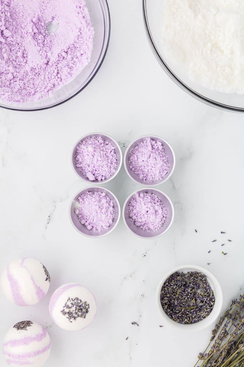how to make DIY lavender bath bombs