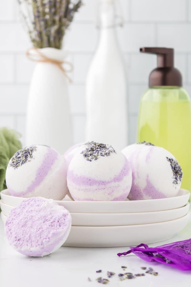 DIY bath bombs