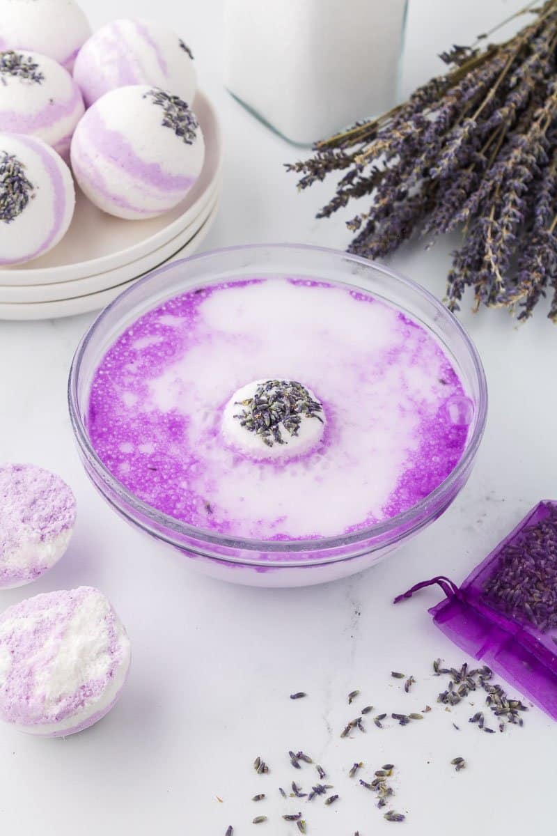 DIY bath bombs