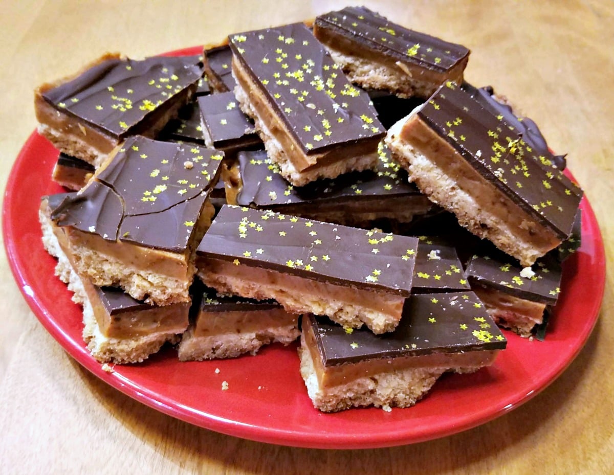 millionaire's shortbread recipe, millionaire bars, orange cardamom millionaire shortbread