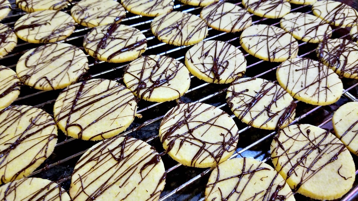 Shortbread Cookie Recipe – Orange Cornmeal Cookies with Chocolate Drizzle