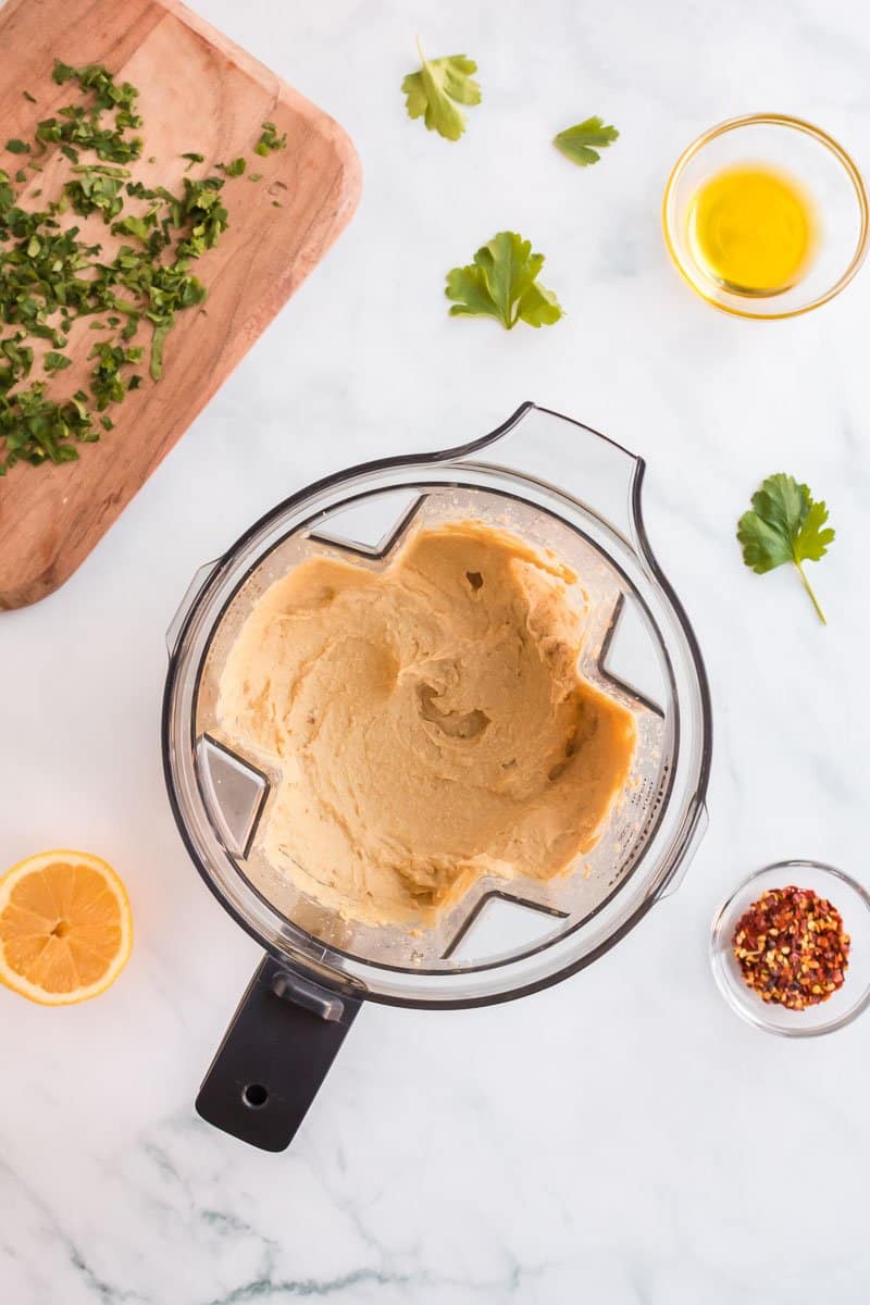 how to make roasted garlic hummus