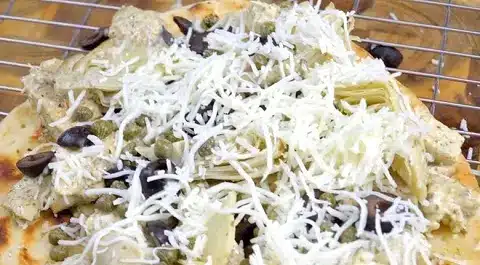 Chicken Pesto Flatbread Tropical Smoothie Recipe