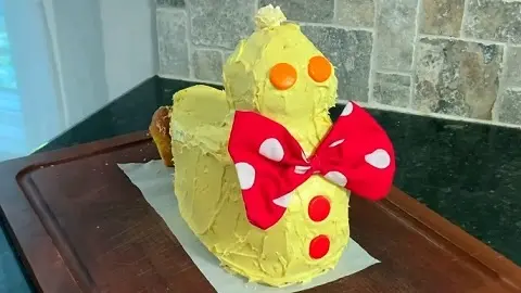 Bluey Duck Cake Recipe