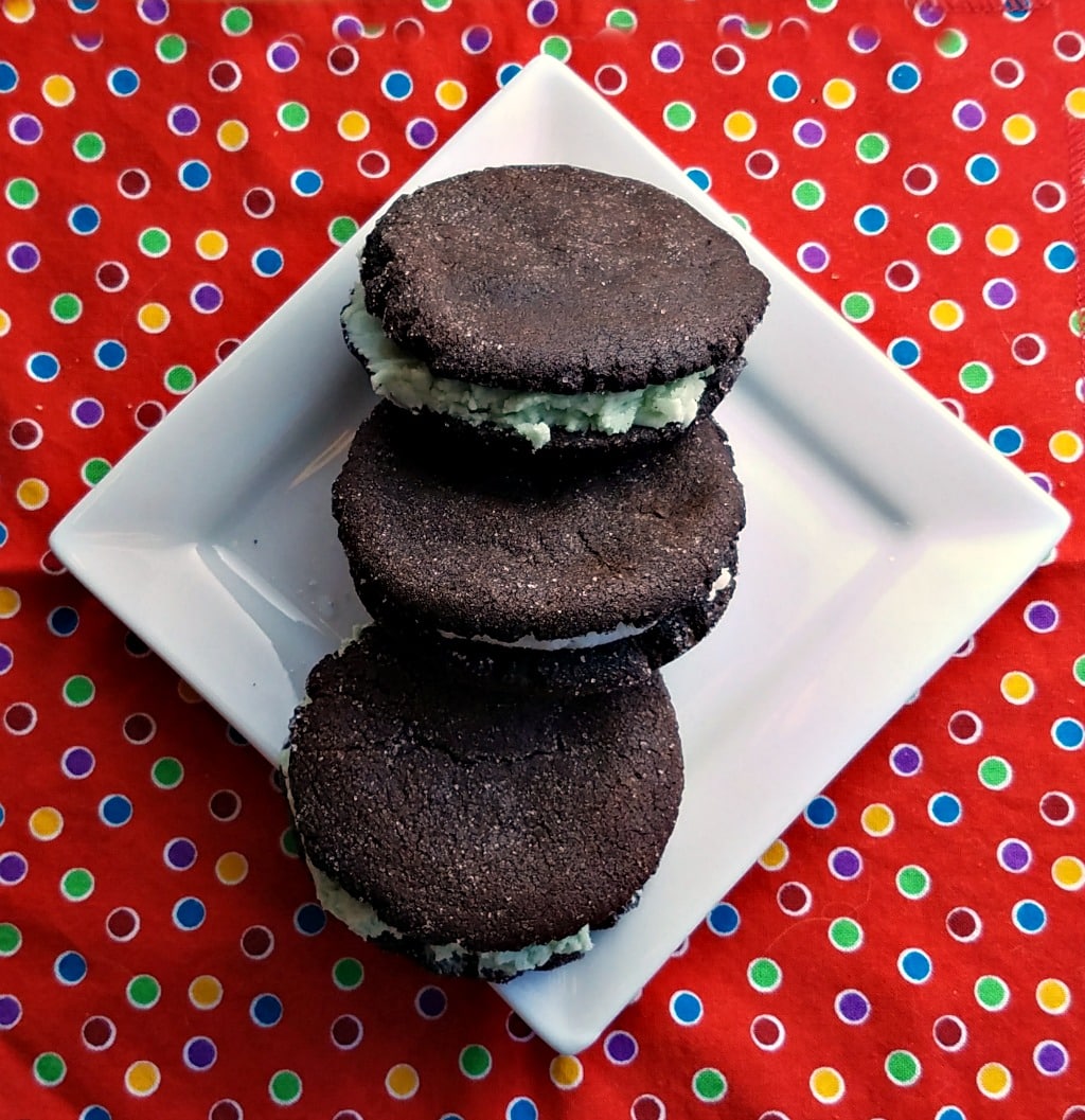 homemade sandwich cookies, sandwich cookies, chocolate cookies, mint cookies