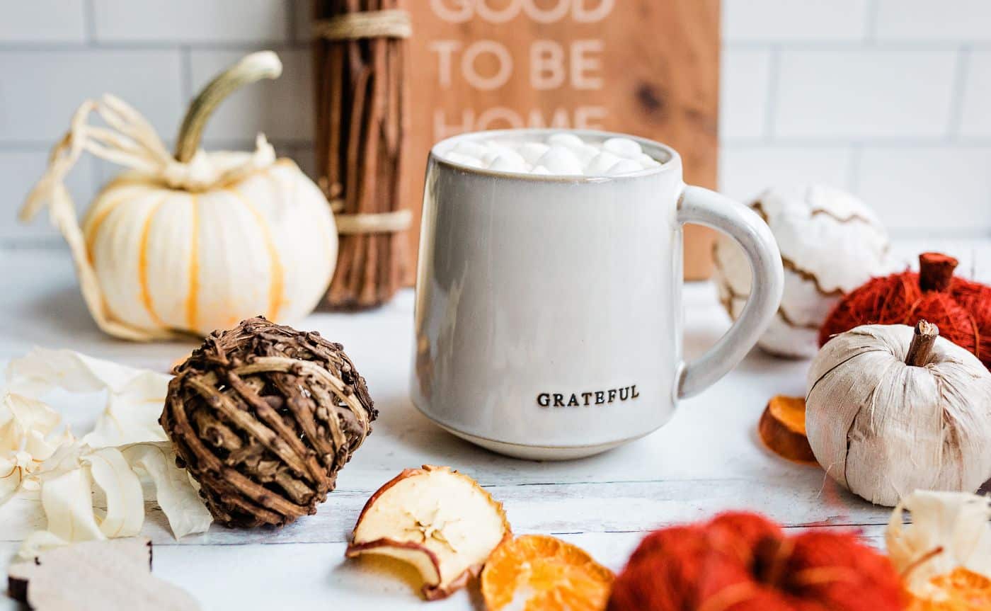 25 Thanksgiving Family Traditions You’ll Love Doing